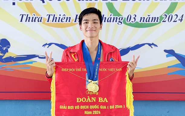 Kình ngư ĐH Duy Tân phá kỷ lục quốc gia, giành 2 huy chương Vàng tại Giải Bơi 2024