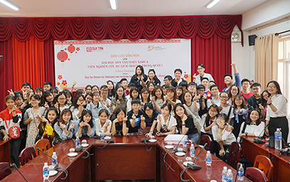 Sinh viên Duy tân Giao lưu với Đoàn Sinh viên Viện Nghiên cứu Du lịch Macao