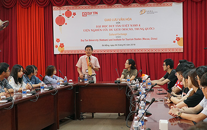 Sinh viên Duy tân Giao lưu với Đoàn Sinh viên Viện Nghiên cứu Du lịch Macao