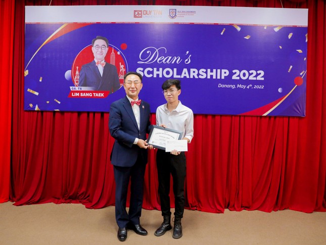 Nam sinh Quảng Trị là Đại sứ sinh viên Duy Tân 2023