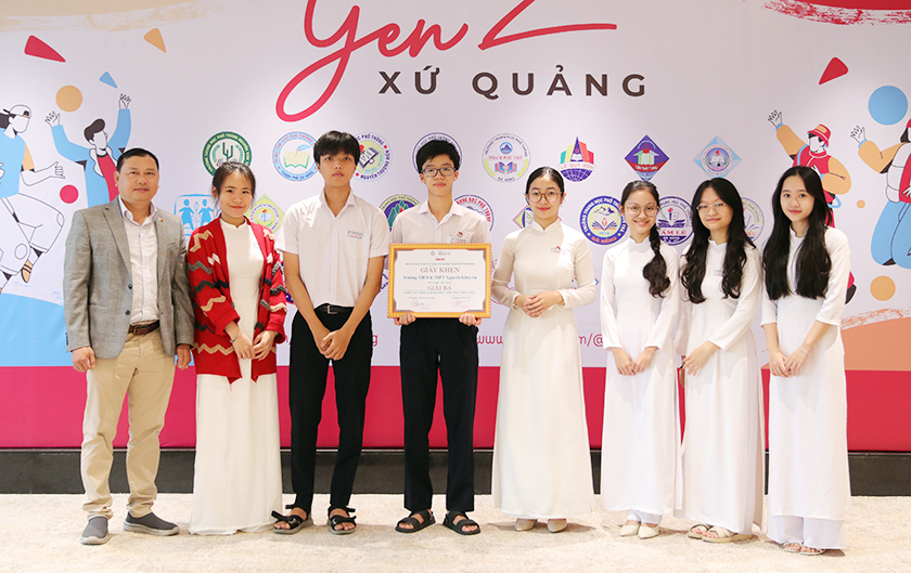 Đại học Duy Tân trao Giấy khen cho Tập thể, Cá nhân đạt giải tại Cuộc thi 