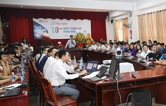 Lễ kỷ niệm 10 năm thành lập khoa Điện - Điện tử Đại học Duy Tân