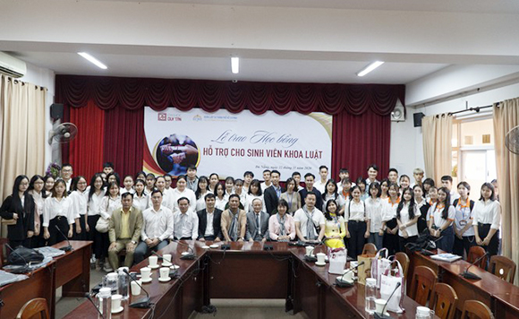 Đại học Duy Tân vươn lên vị trí số 2 các đại học Việt Nam trên Bảng xếp hạng URAP 2020