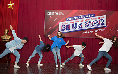 Dance Cover New Year K-POP Festival 2019 “Be Ur Star”: Noi dam mê du?c t?a sáng