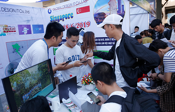 Đại học Duy Tân: Gần 1.000 Sinh viên Công nghệ Thông tin tìm được việc làm trong ngày