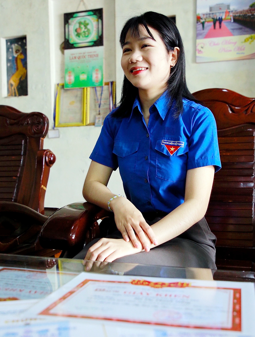Đà Nẵng - Nữ sinh viên tốt nghiệp đại học bằng xuất sắc viết đơn xin tình nguyện nhập ngũ Gk1-23220247149