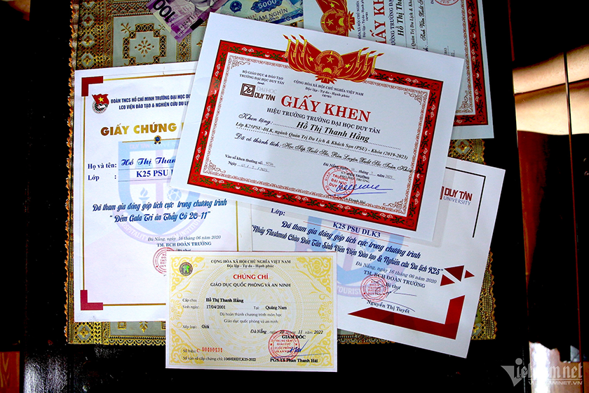 Đà Nẵng - Nữ sinh viên tốt nghiệp đại học bằng xuất sắc viết đơn xin tình nguyện nhập ngũ Gk4-23220245683