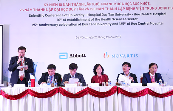 Đại học Duy Tân Phối hợp với Bệnh viện Trung ương Huế Tổ chức Hội thảo về Khoa học Sức khỏe
