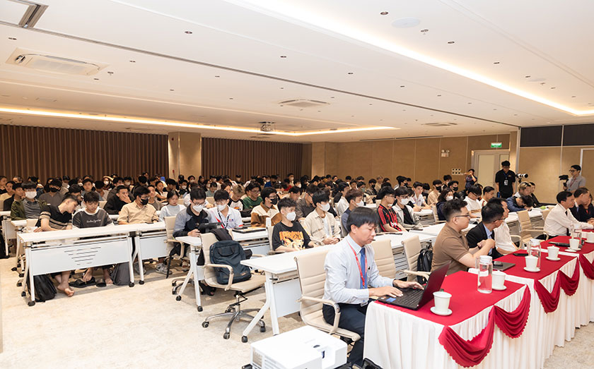 Đại học Duy Tân và Dev Plus Ký kết Hợp tác Thúc đẩy Phát triển Công nghệ Thông tin Kk2-25420249072