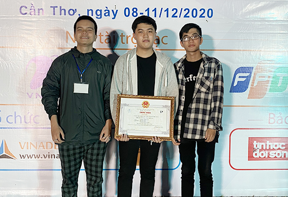 Sinh viên Duy Tân giành nhiều giải thưởng tại Olympic Tin học SV VN lần thứ 29