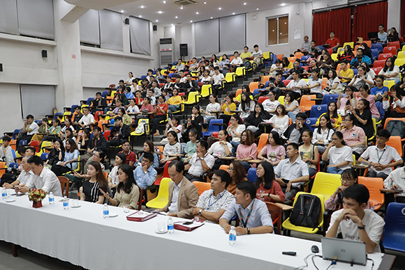 Trung tâm Khởi nghiệp vững bước tương lai: Động lực cho các bạn sinh viên Đại học Duy Tân