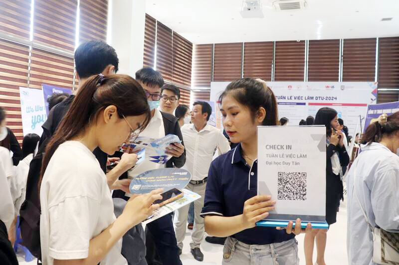 Hàng ngàn cơ hội việc làm tại Tuần lễ việc làm cho sinh viên Đà Nẵng