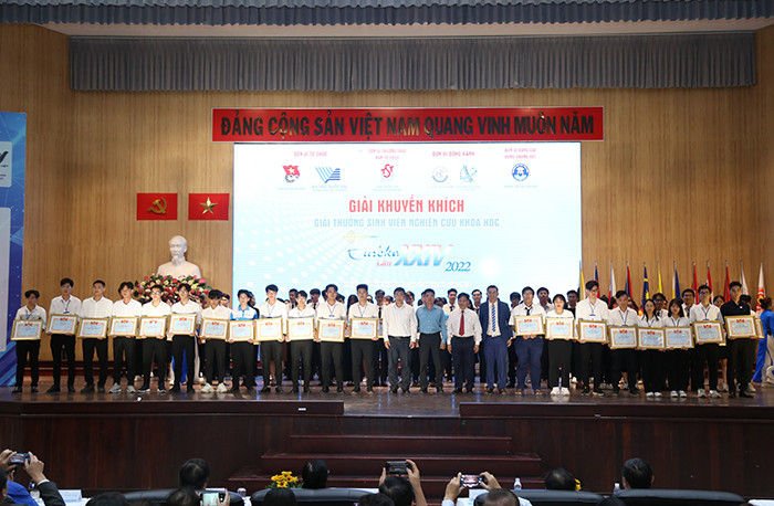 Sinh viên ĐH Duy Tân giành giải Khuyến khích tại Euréka lần thứ 24
