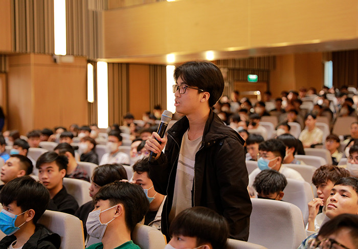 Sinh viên Hào hứng với Game Talk: “Nghề Game không khó vì có Gear lo”