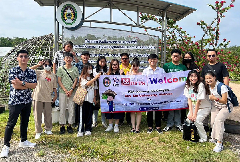 Sinh viên Duy Tân đến với Đại học Chiang Mai Rajabhat 