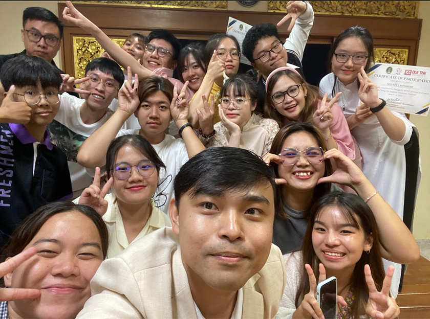 Sinh viên Duy Tân d?n v?i Ð?i h?c Chiang Mai Rajabhat 
