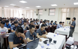 Seminar “5 Kỹ năng Mềm Cần thiết cho Sinh viên IT”