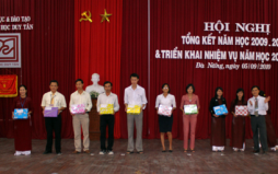 Hội nghị tổng kết năm học 2009-2010