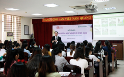 The Manulife Vietnam Career Orientation and Employment Meeting