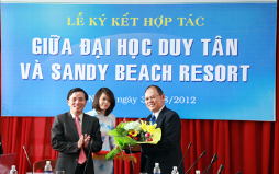 Ký kết với Sandy Beach Resort tạo cơ hội Thực tập và Việc làm cho sinh viên DTU