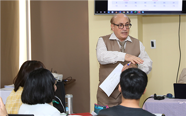 Training course on Medical Teaching Methods by a University of Illinois Professor