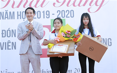 Đại học Duy Tân Tổ chức Lễ Khai giảng năm học 2019-2020 & Chào đón Tân sinh viên Khóa 25 Tựu trường