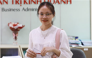 Nữ sinh xứ Nghệ 'thủ khoa' Đại học Duy Tân với 28 điểm (tính đến 10/10/2020)