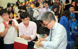 Professor Ngo Bao Chau Meets DTU Lecturers and Students