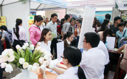 Three Thousand Attractive Jobs Await Danang Students