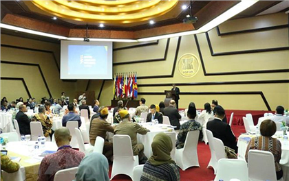 ASEAN Urges Stronger Cooperation between Entities Associated
