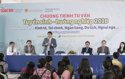 DTU provides University Enrollment Counseling at Phan Chau Trinh High School