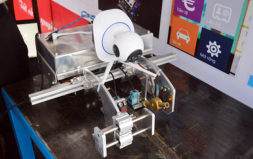 “A Robot that Automatically Looks for Weld Defects in Ship Hulls”– A Student Startup Project
