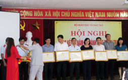 Thanh tra Đại học Duy Tân được Bộ Giáo dục & Đào tạo Trao tặng Bằng khen