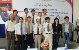 Lễ kết nghĩa giữa Đại học Duy Tân với các Hội Nhà văn