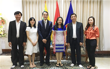 DTU Leaders Visit Myanmar