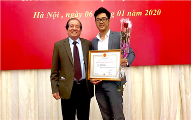 Giảng viên Đại học Duy Tân giành giải C tại Giải thưởng Văn học - Nghệ thuật 2019