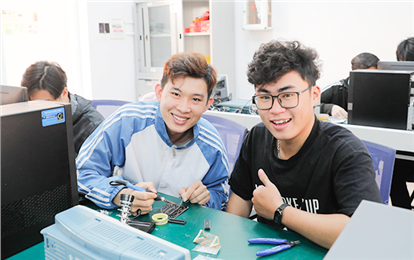 Sinh viên Duy Tân hào hứng với Cuộc thi “Thiết kế mạch CDIO 2024”