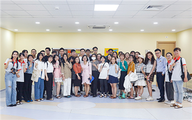 An Exchange with the University of Economics and Law - Vietnam National University HCMC