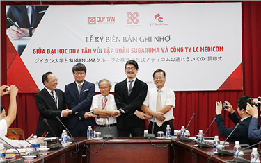Lễ ký kết Biên bản Ghi nhớ giữa Đại học Duy Tân với Tập đoàn Sugaruma và Công ty LC Medicom