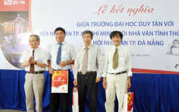 Đại học Duy Tân kết nghĩa Hội Nhà văn TPHCM