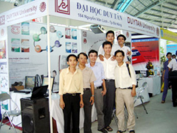 Đại học Duy Tân với TechMart Vietnam 2007