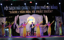Đại học Duy Tân tham gia Hội sách Hải Châu - Tp. Đà Nẵng năm 2016