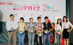 Sinh viên Duy Tân sôi nổi với Tuần lễ Quốc tế 2012