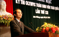 Olympic Toán học SV lần XXI - ĐH Duy Tân, Đà Nẵng-2013: Kỳ vọng lớn vào thế hệ hậu duệ Giáo sư Ngô Bảo Châu !