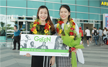 Sinh viên Duy Tân giành giải Women in Business Award tại Mỹ