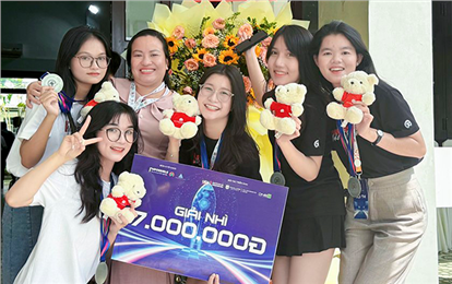 Nhóm Sinh viên của ĐH Duy Tân giành giải Nhì tại Chương trình Bệ phóng Khởi nghiệp