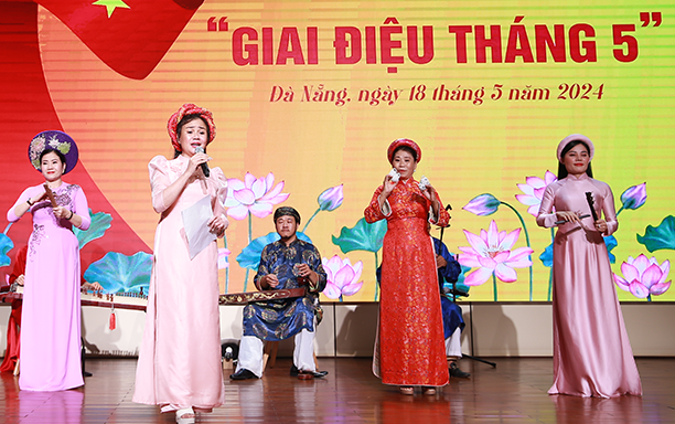 “Giai điệu tháng 5” mừng Kỷ niệm 134 Ngày sinh Chủ tịch Hồ Chí Minh