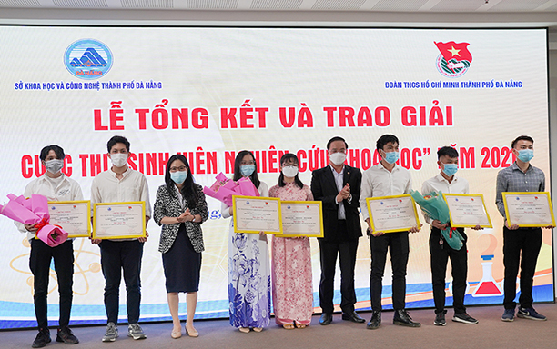 Sinh viên Khoa Y ĐH Duy Tân giành giải Ba Cuộc thi “Sinh viên Nghiên cứu Khoa học Thành phố Đà Nẵng 2021”