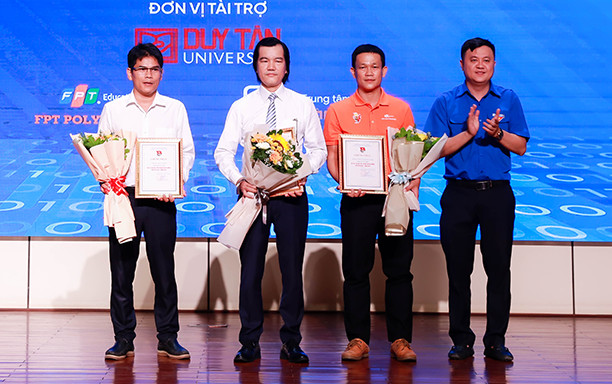 The Closing and Awarding Ceremony of Da Nang Youth Informatics Contest 2024