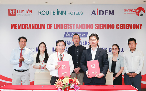 An MoU Signing Ceremony with Japanese companies